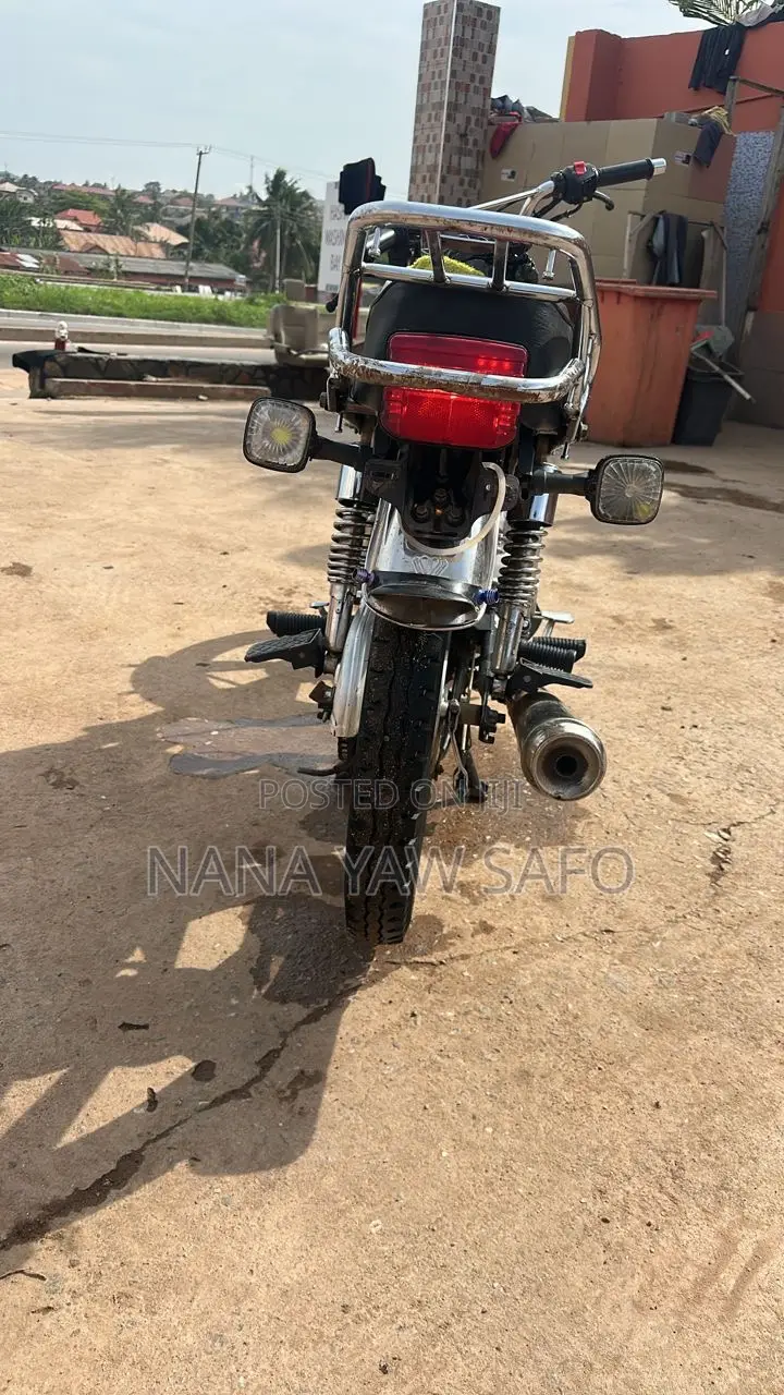 Royal RY125 2024 Red