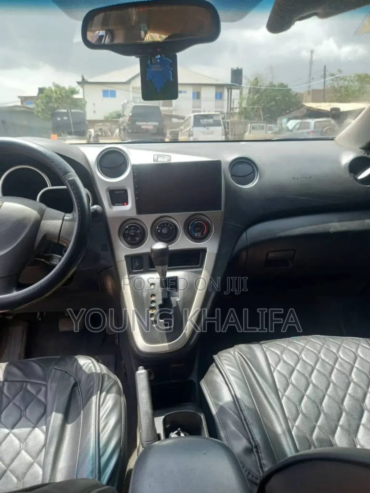 Pontiac Vibe 2010 Green