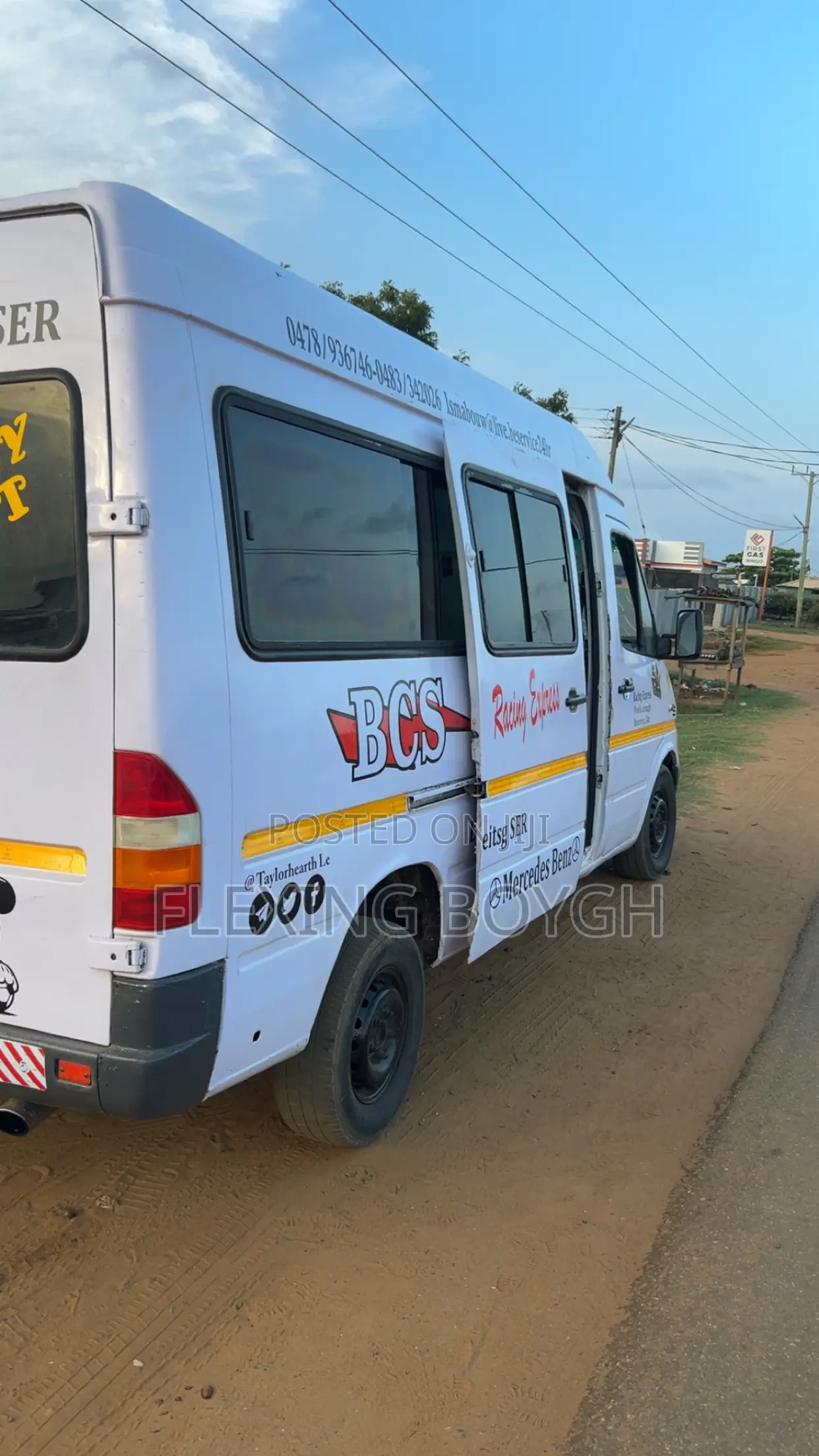 Mercedes-Benz Sprinter 2000 White