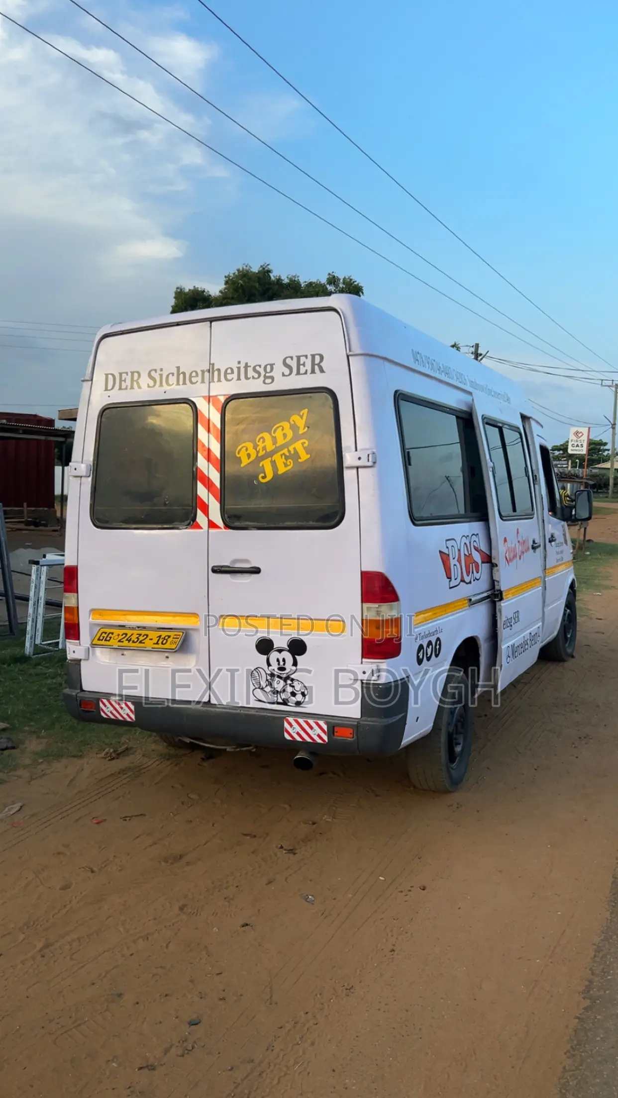 Mercedes-Benz Sprinter 2000 White