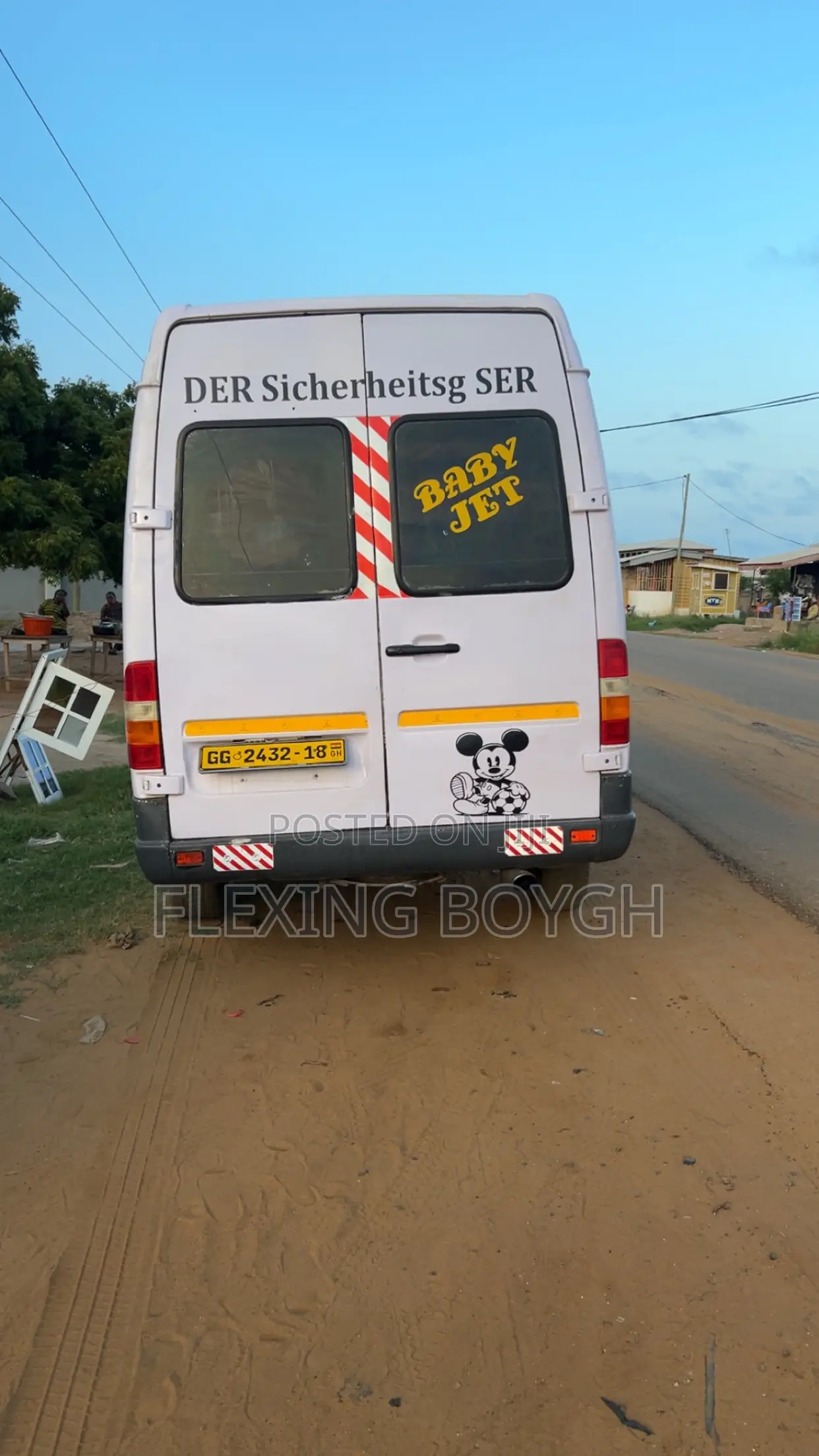 Mercedes-Benz Sprinter 2000 White