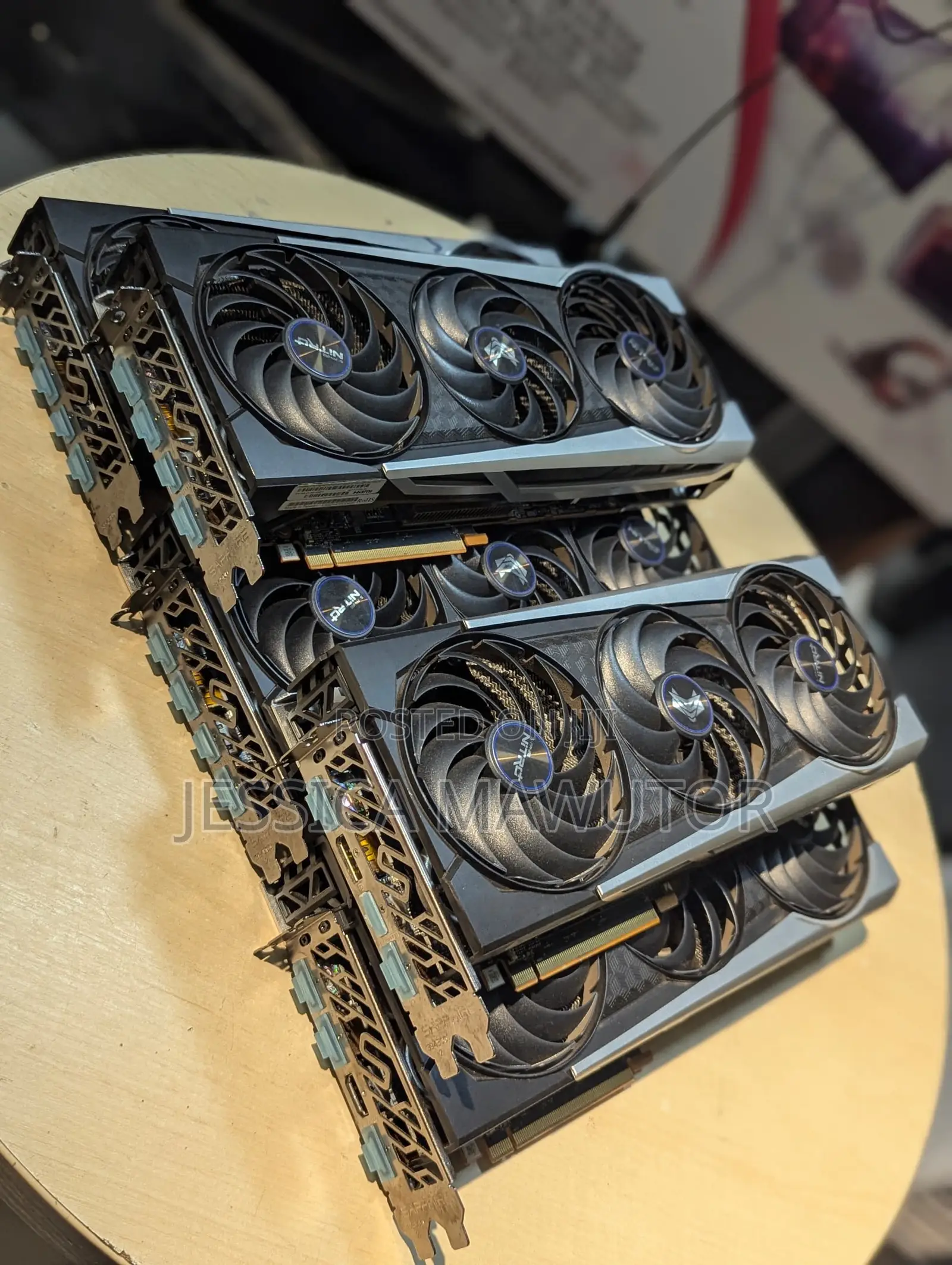 Sapphire Nitro