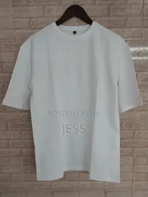 250 Gram Heavy Cotton Plain T Shirt in Black and White