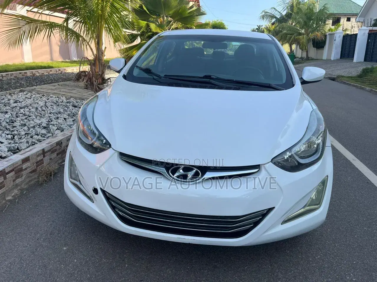 Hyundai Elantra Limited Sedan FWD (1.8L 4cyl 6A) 2016 Silver