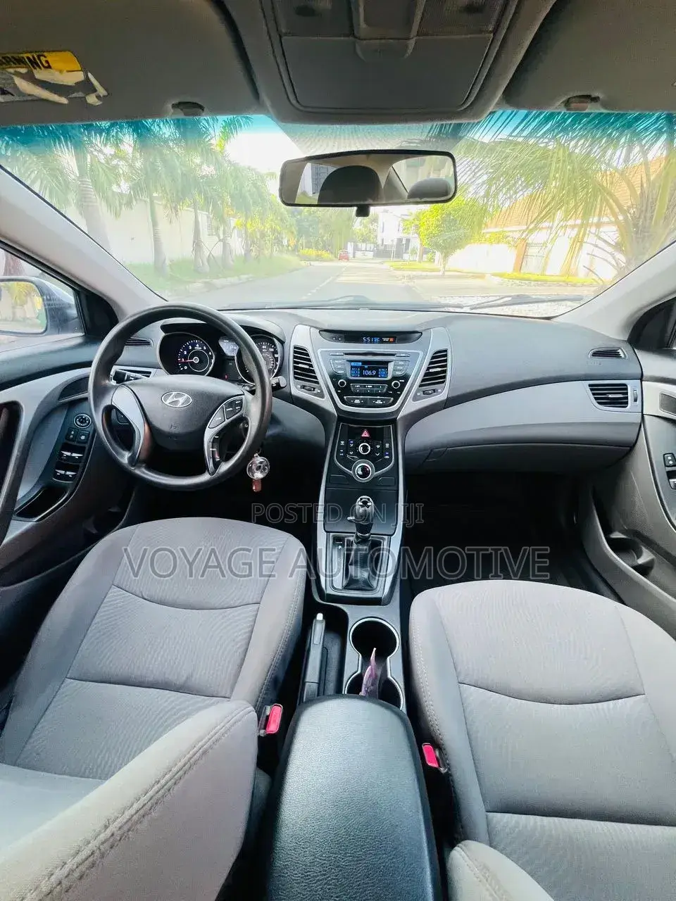 Hyundai Elantra Limited Sedan FWD (1.8L 4cyl 6A) 2016 Silver