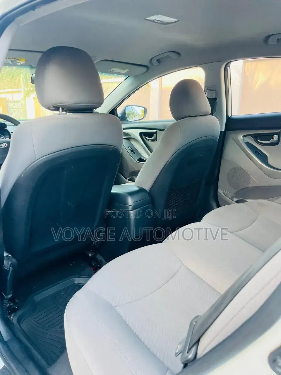 Hyundai Elantra Limited Sedan FWD (1.8L 4cyl 6A) 2016 Silver