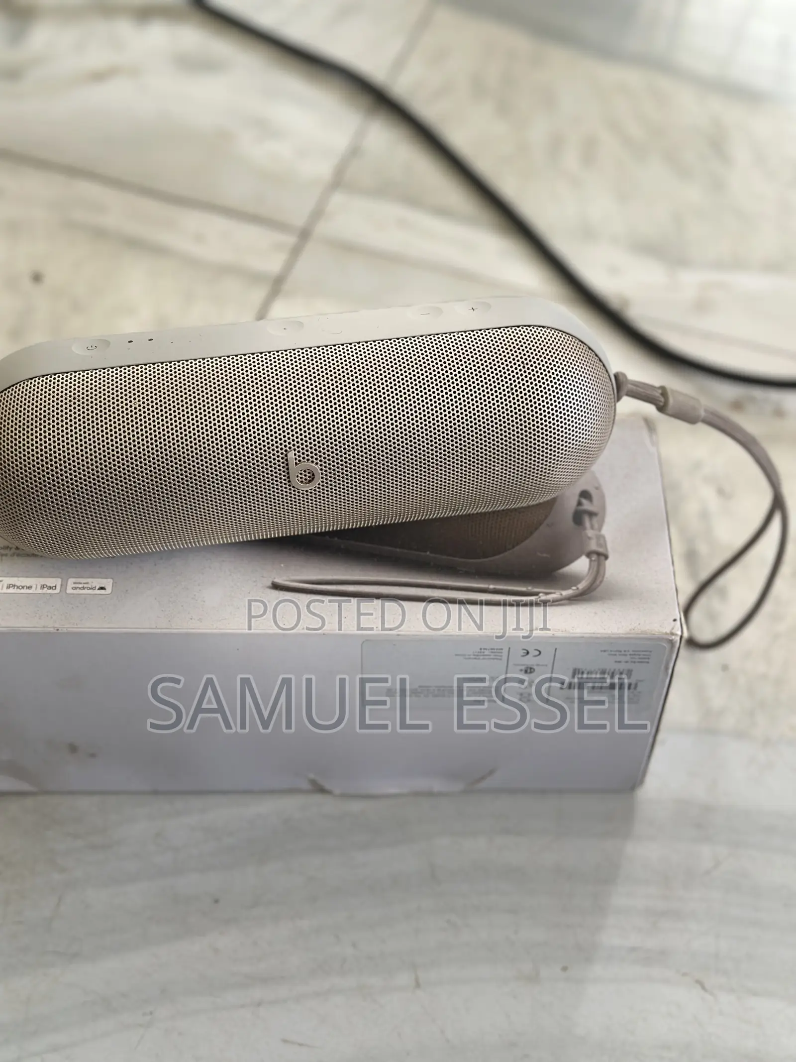Apple Beats Pill