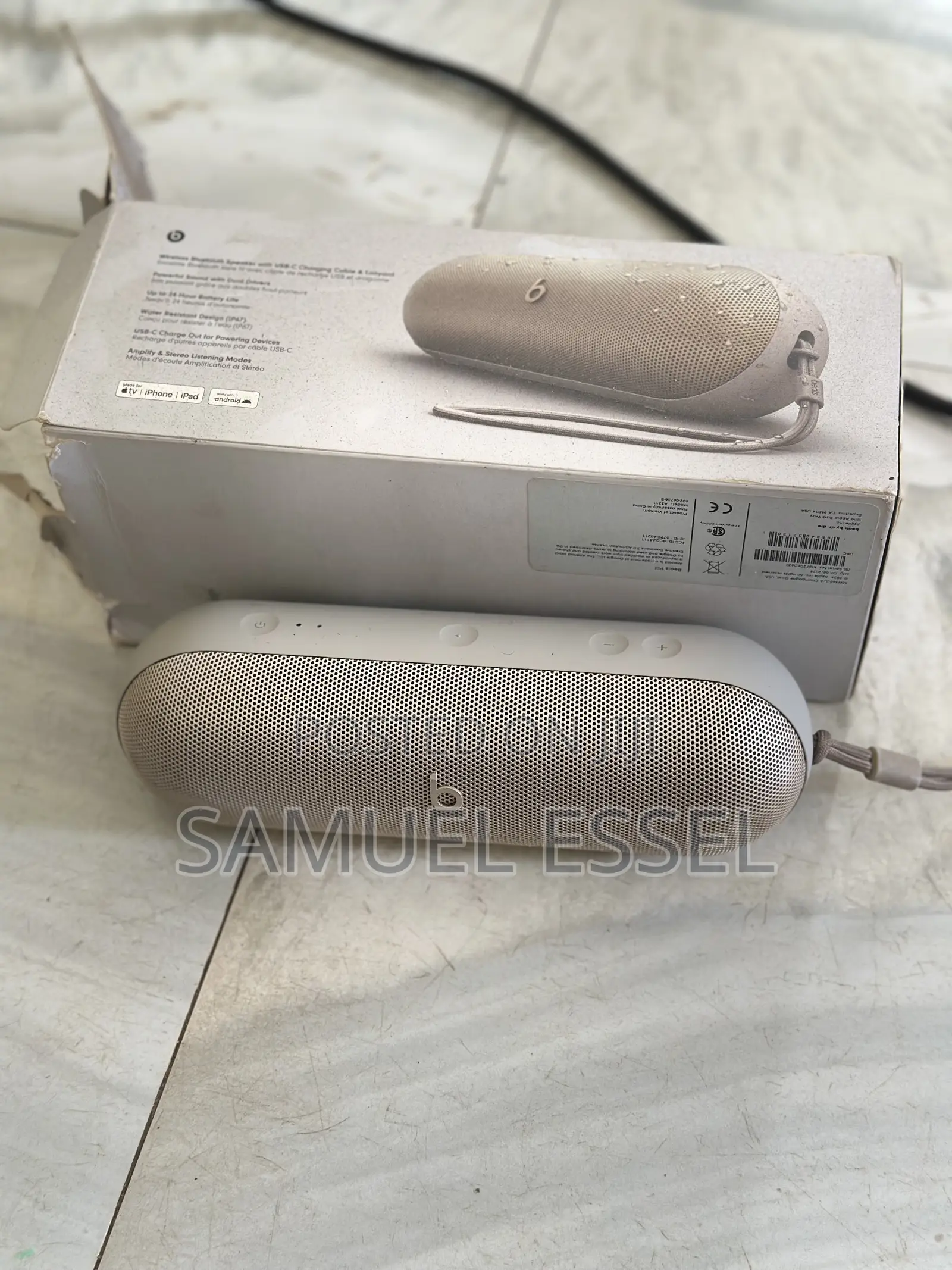 Apple Beats Pill