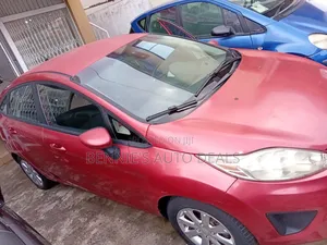 Ford Fiesta 2011 Red