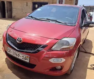 Toyota Yaris 2010 Red