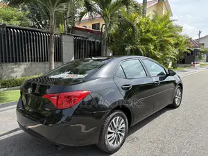 Toyota Corolla 2018 Black