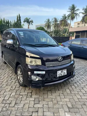 Toyota Voxy 2015 Black