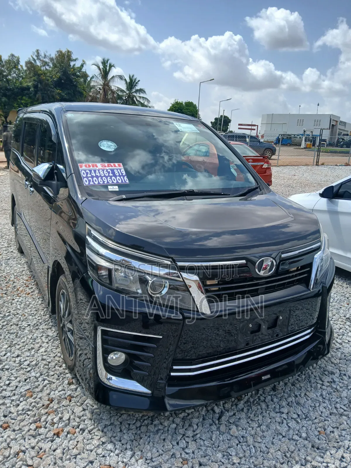 Toyota Voxy SV Premium 2014 Black