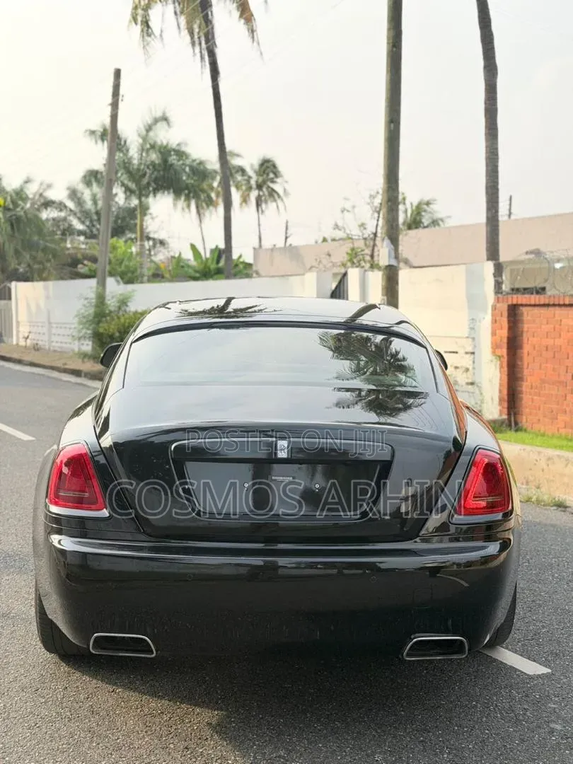 Rolls-Royce Wraith 6.6 RWD 2018 Black