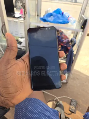 Samsung Galaxy A8 32 GB Black