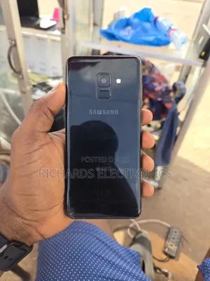 Samsung Galaxy A8 32 GB Black