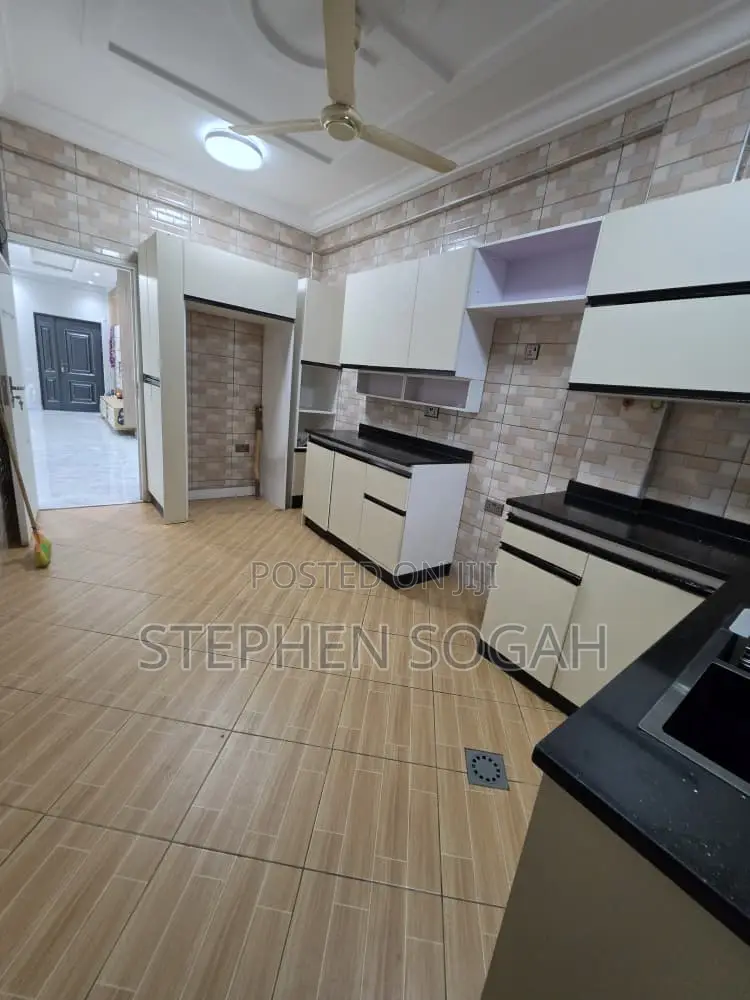 3bdrm Apartment in Sonic House, Ejisu-Juaben Municipal for rent