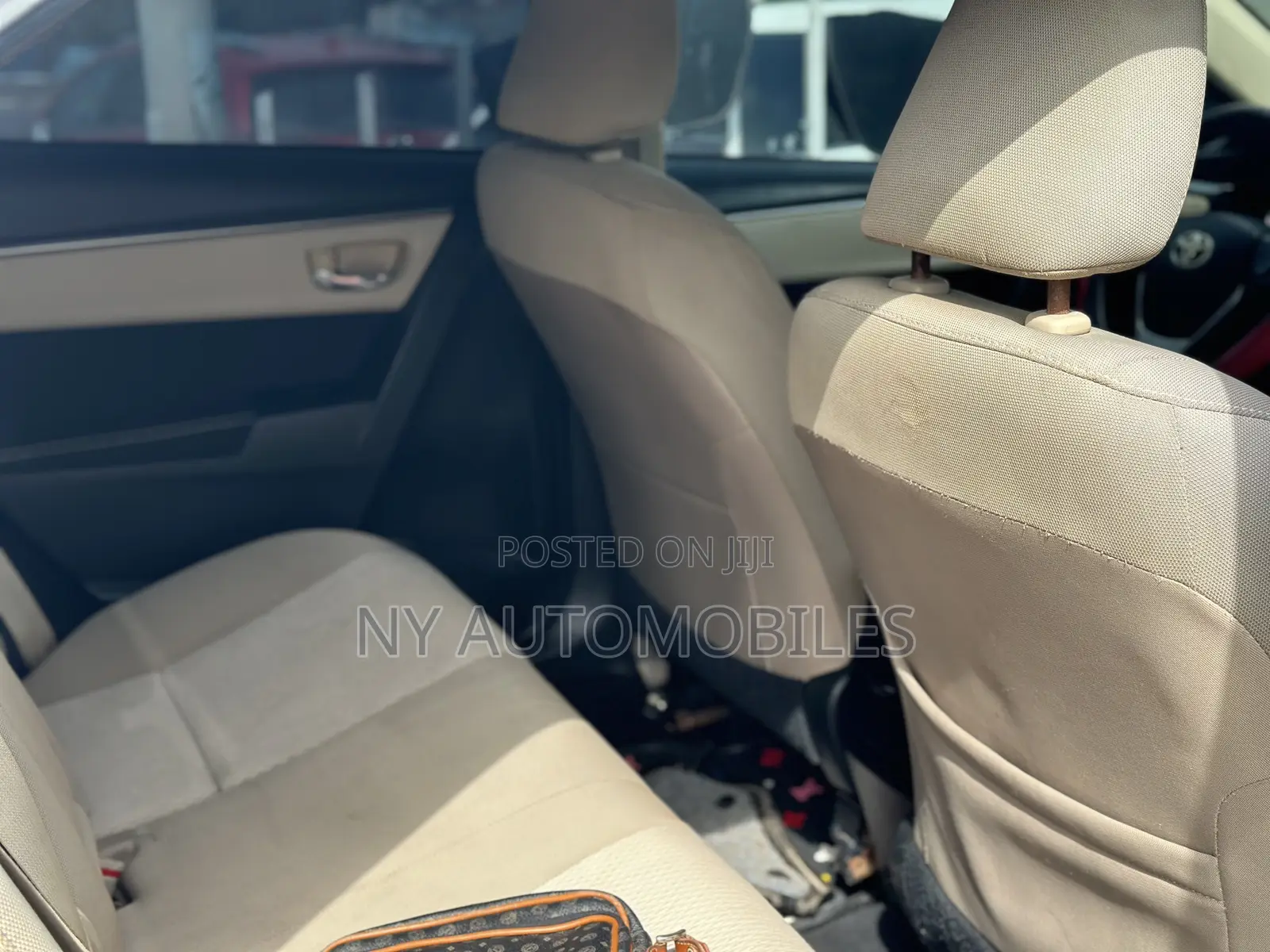 Toyota Corolla 2015 Brown