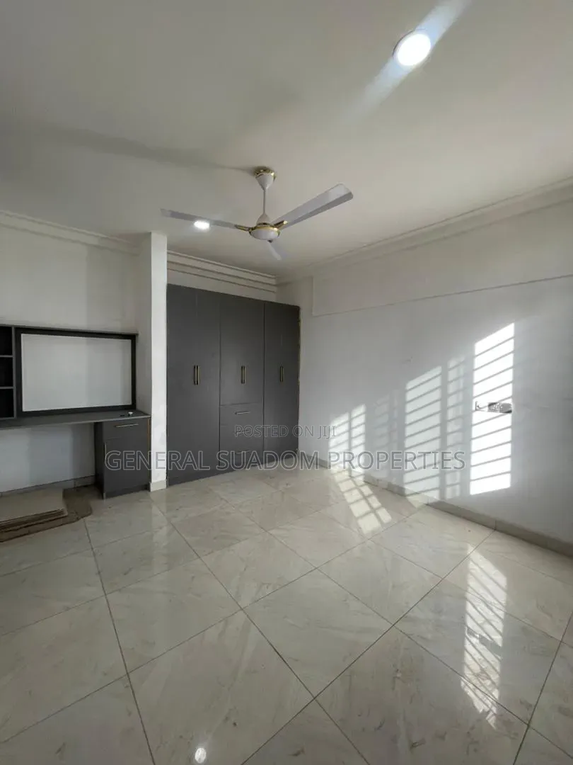 2bdrm Apartment in Sakumono for rent