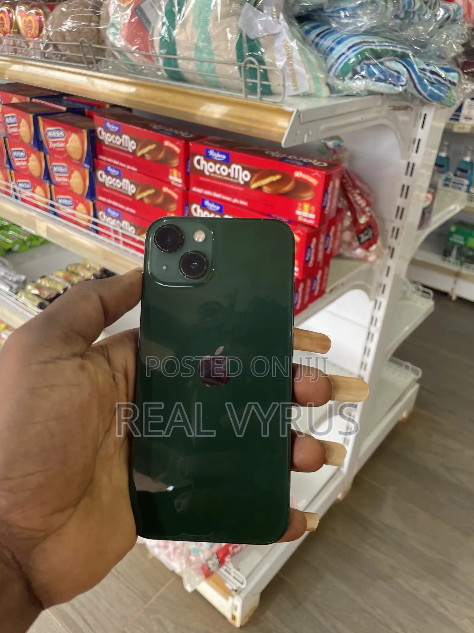 Apple iPhone 13 128 GB Green