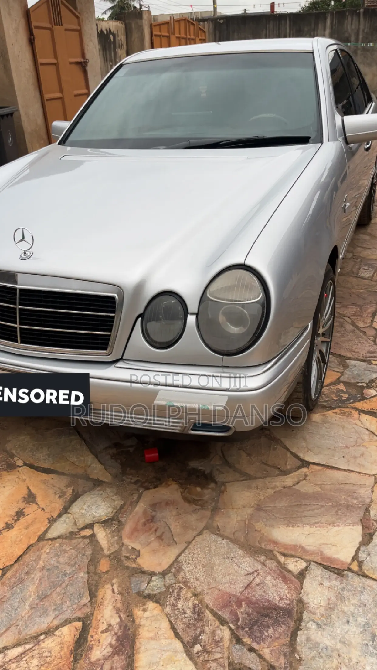 Mercedes-Benz E200 1997 Silver