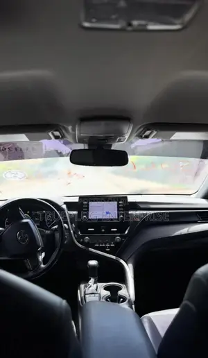 Toyota Camry SE 2022 Gray