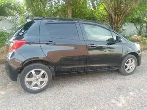 Toyota Vitz 2016 Black