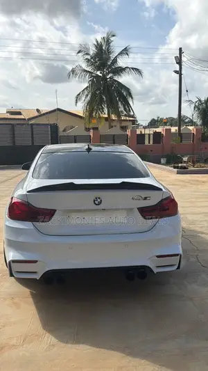 BMW M4 2017 White