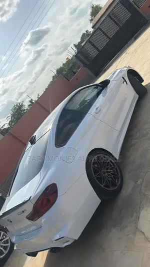 BMW M4 2017 White