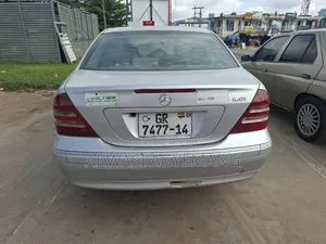 Mercedes-Benz C300 2005 Silver