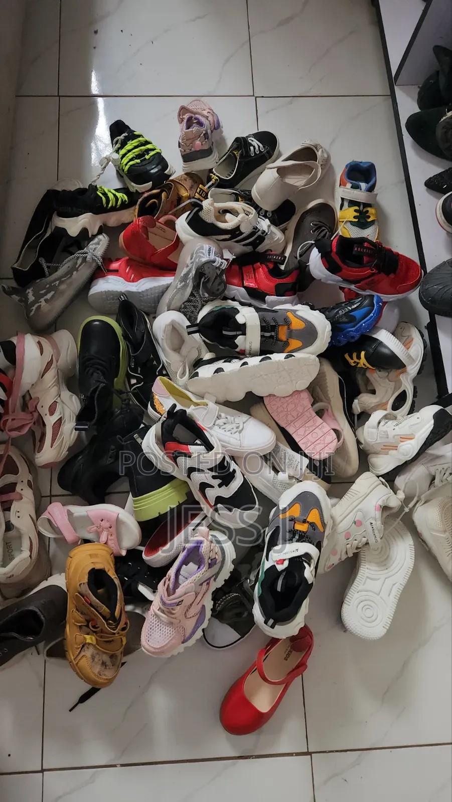 Kids Shoes Bale