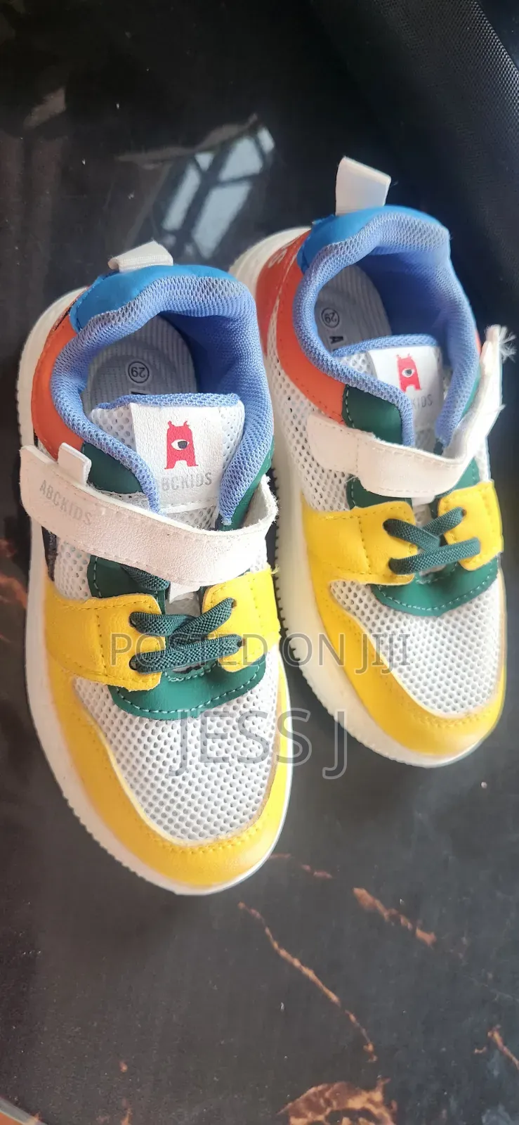 Kids Shoes Bale