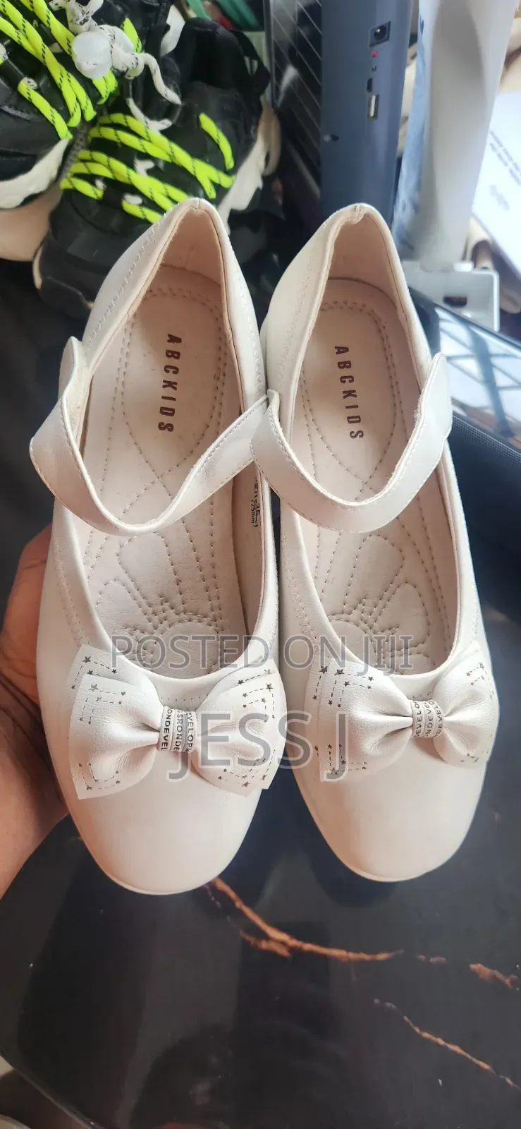 Kids Shoes Bale