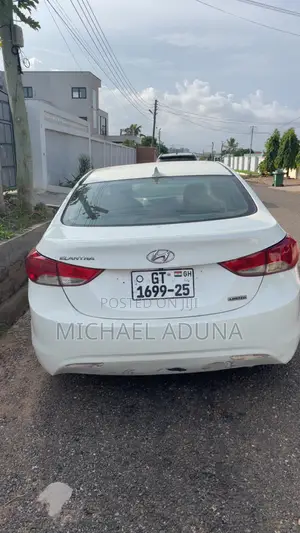 Hyundai Elantra Limited 2012 White