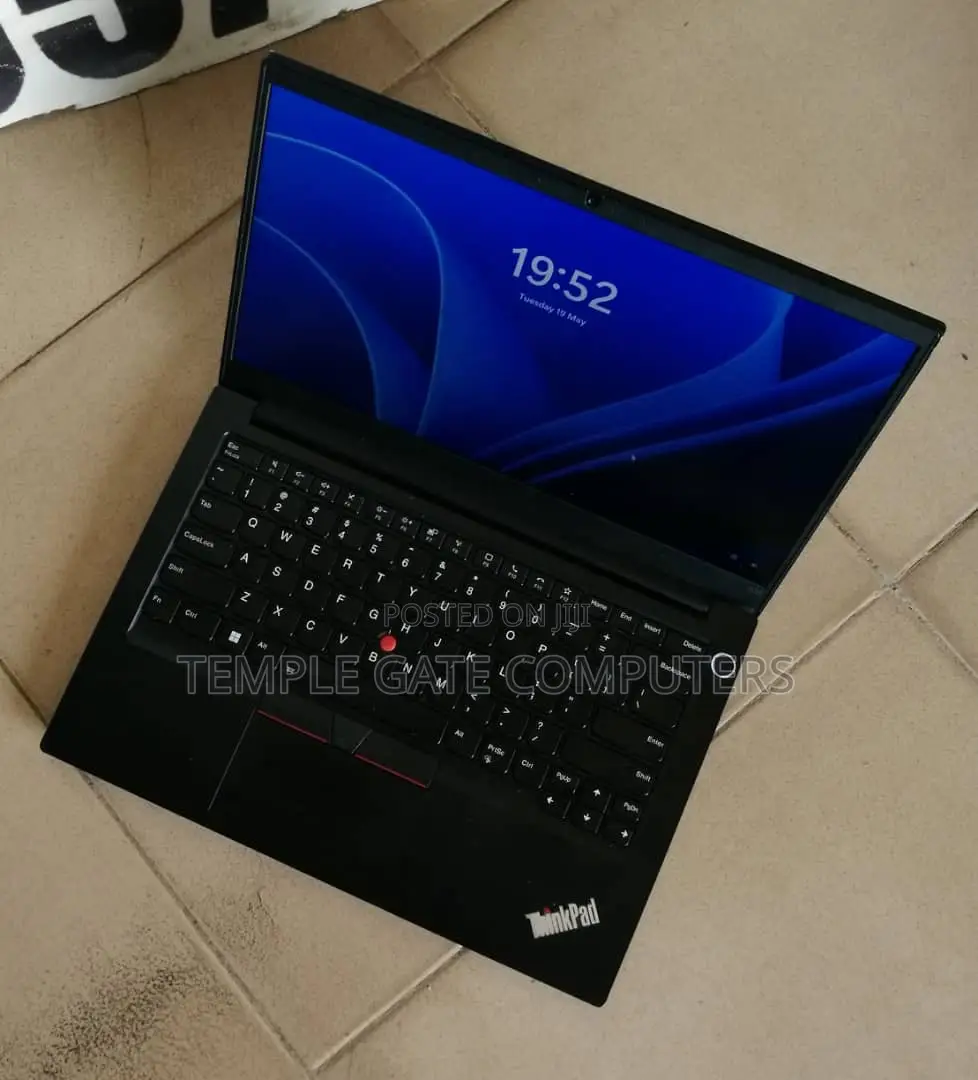 Laptop Lenovo ThinkPad E14 Gen 2 16GB Intel Core i5 SSD 512GB