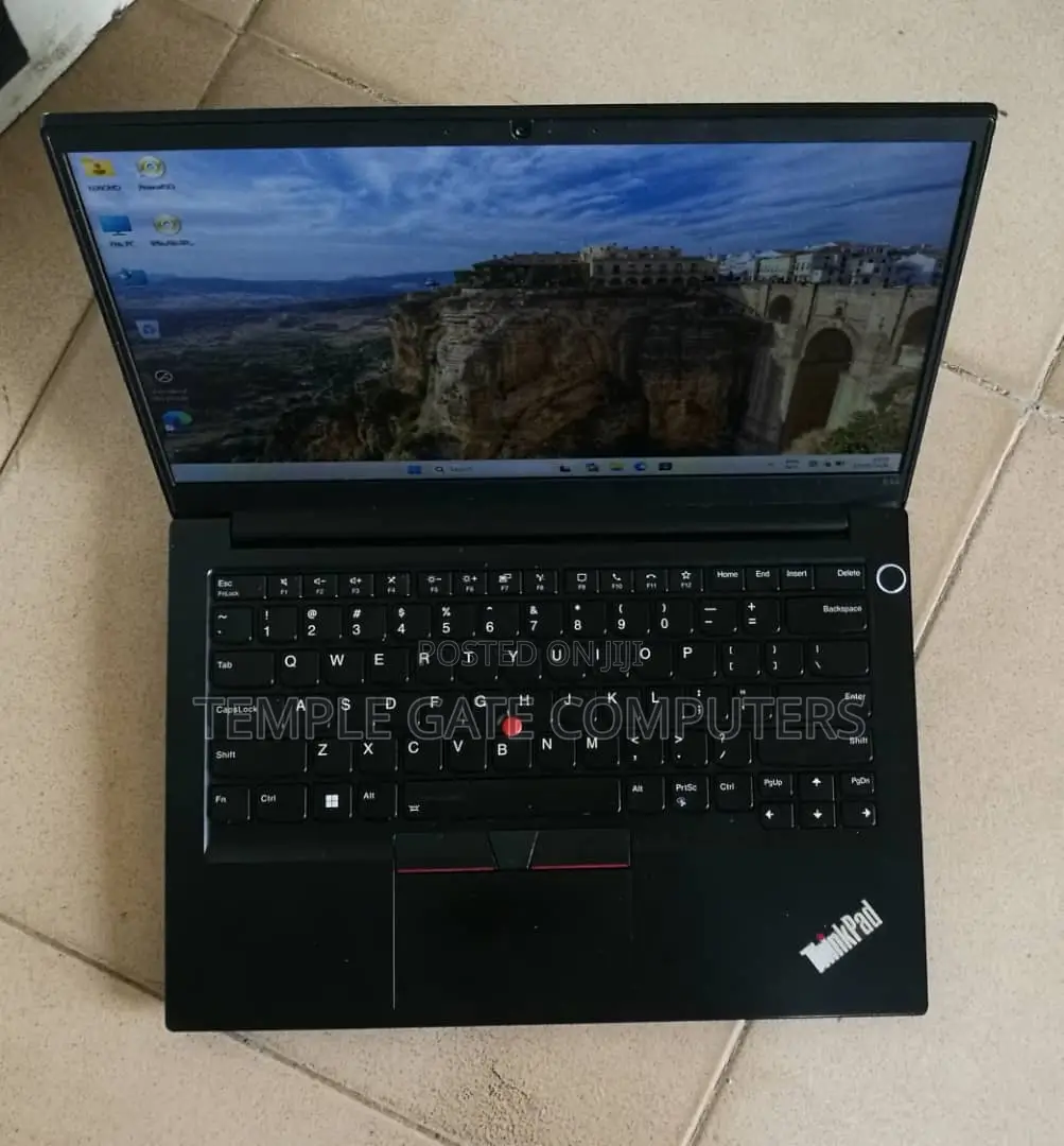 Laptop Lenovo ThinkPad E14 Gen 2 16GB Intel Core i5 SSD 512GB