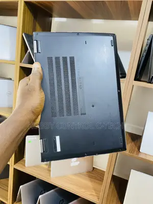 Laptop Lenovo ThinkPad X380 Yoga 8GB Intel Core i7 SSD 256GB