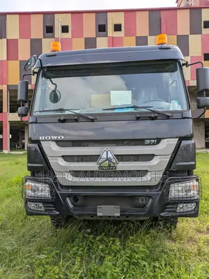 Brand New Howo Dump Truck 2026 Model (Tear Rubber)