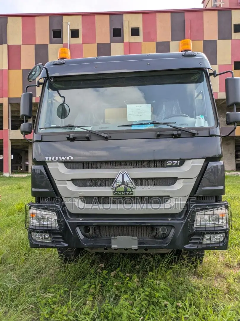 Brand New Howo Dump Truck 2026 Model (Tear Rubber)