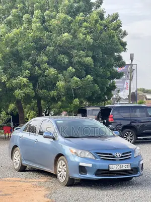 Toyota Corolla LE 4dr Sedan (1.8L 4cyl 4A) 2013 Blue