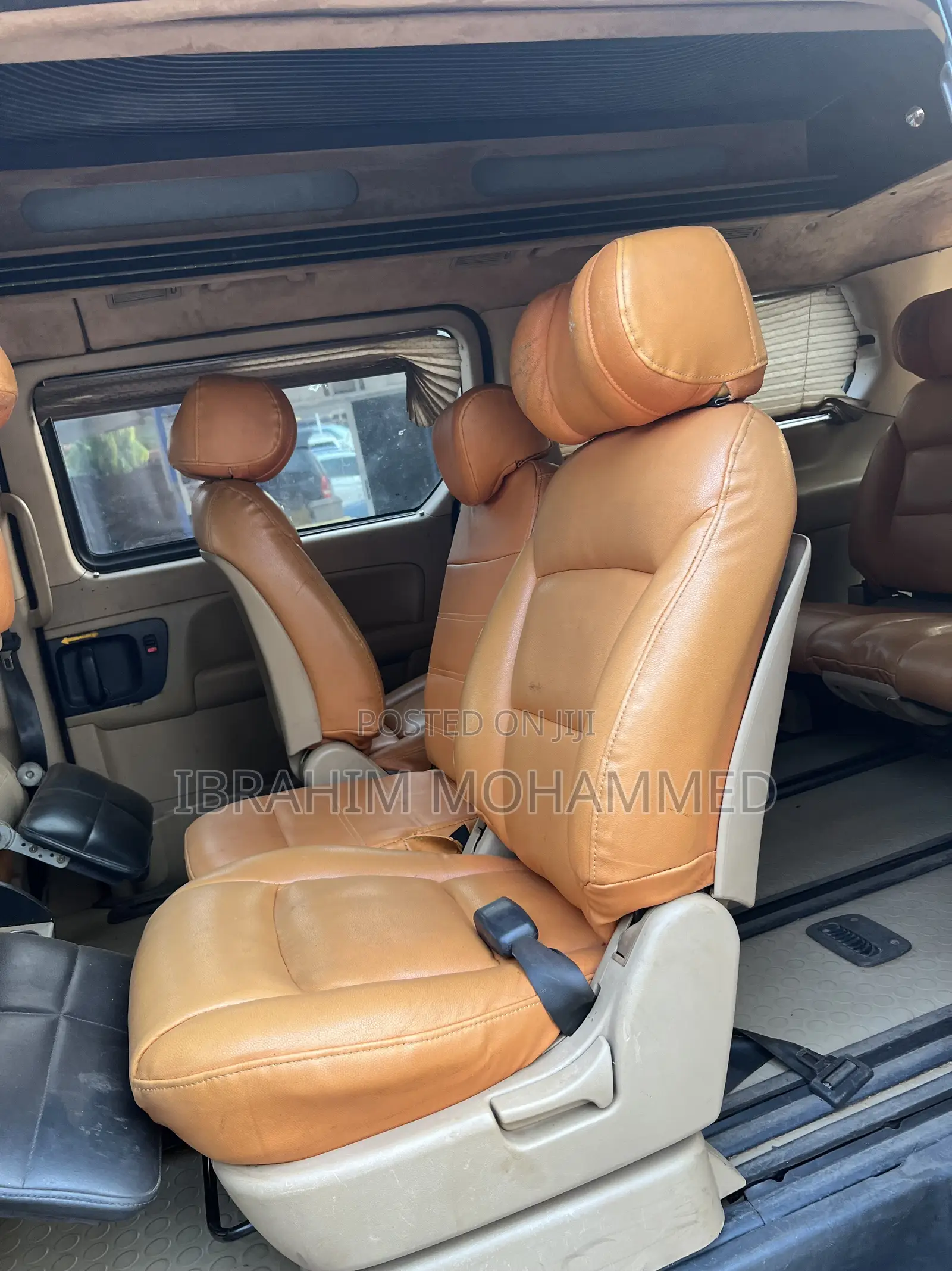 Hyundai H200 2012 Black