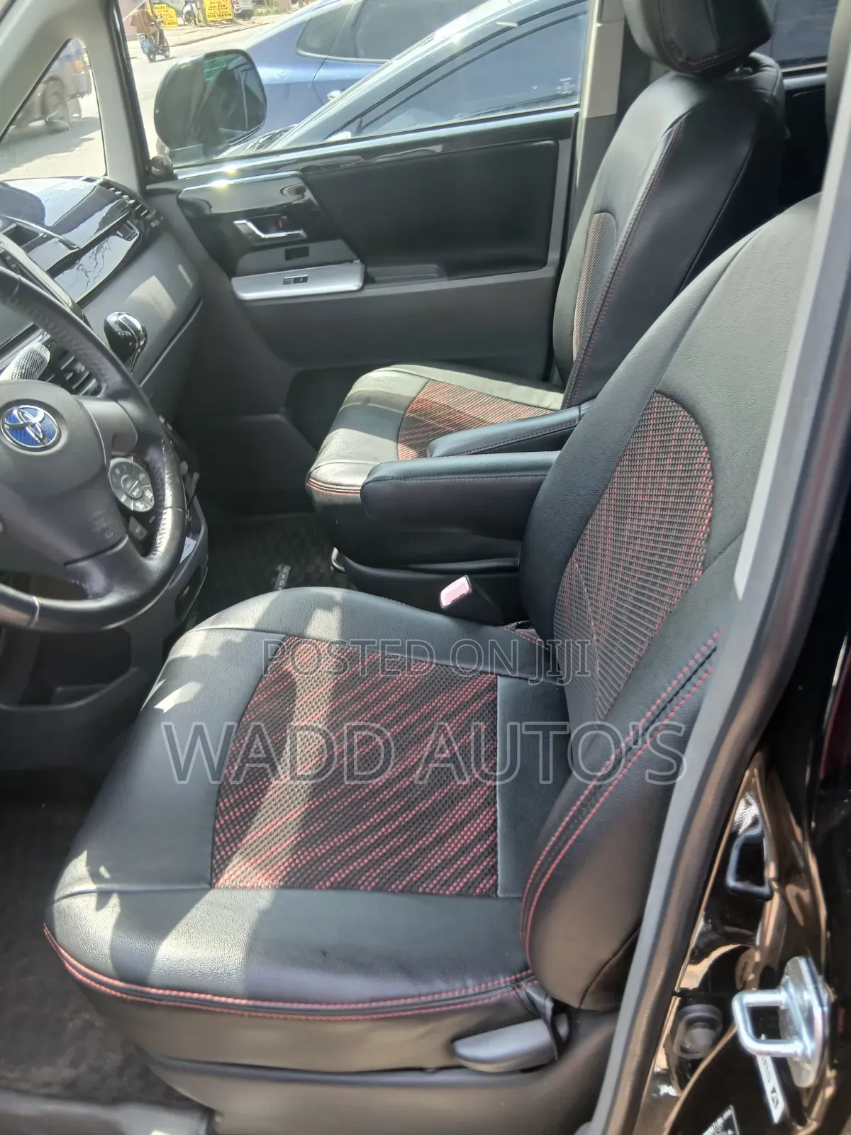 Toyota Voxy SV Premium 2014 Black