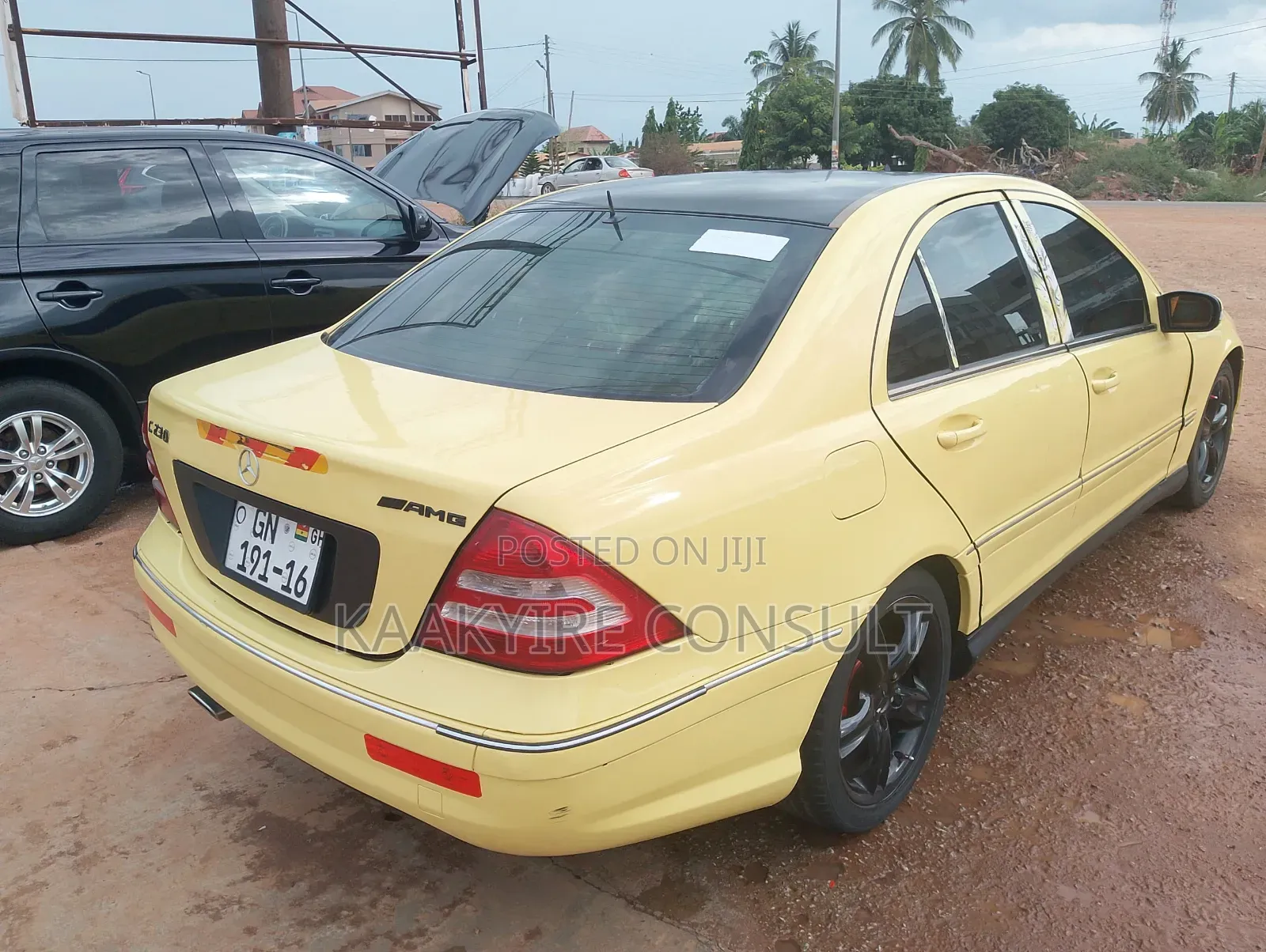 Mercedes-Benz C250 2010 Yellow