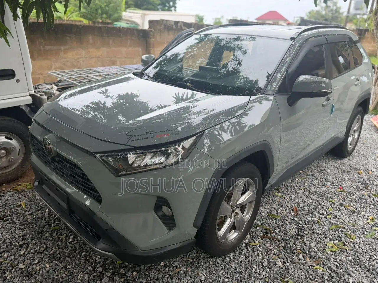 Toyota RAV4 XLE FWD 2020 Green