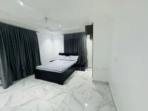 Furnished 4bdrm Townhouse / Terrace in American House, East Legon