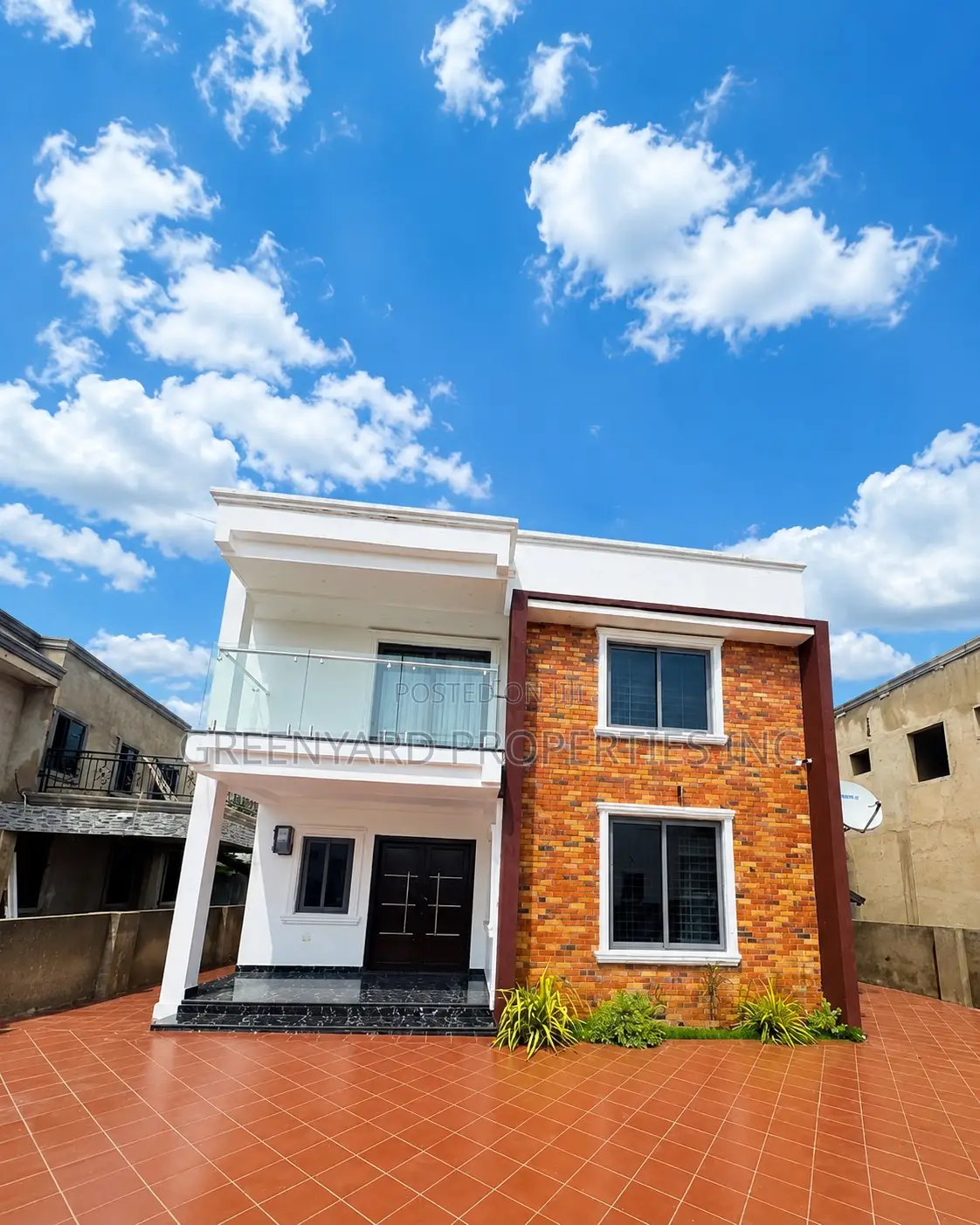 Furnished 4bdrm Townhouse / Terrace in American House, East Legon