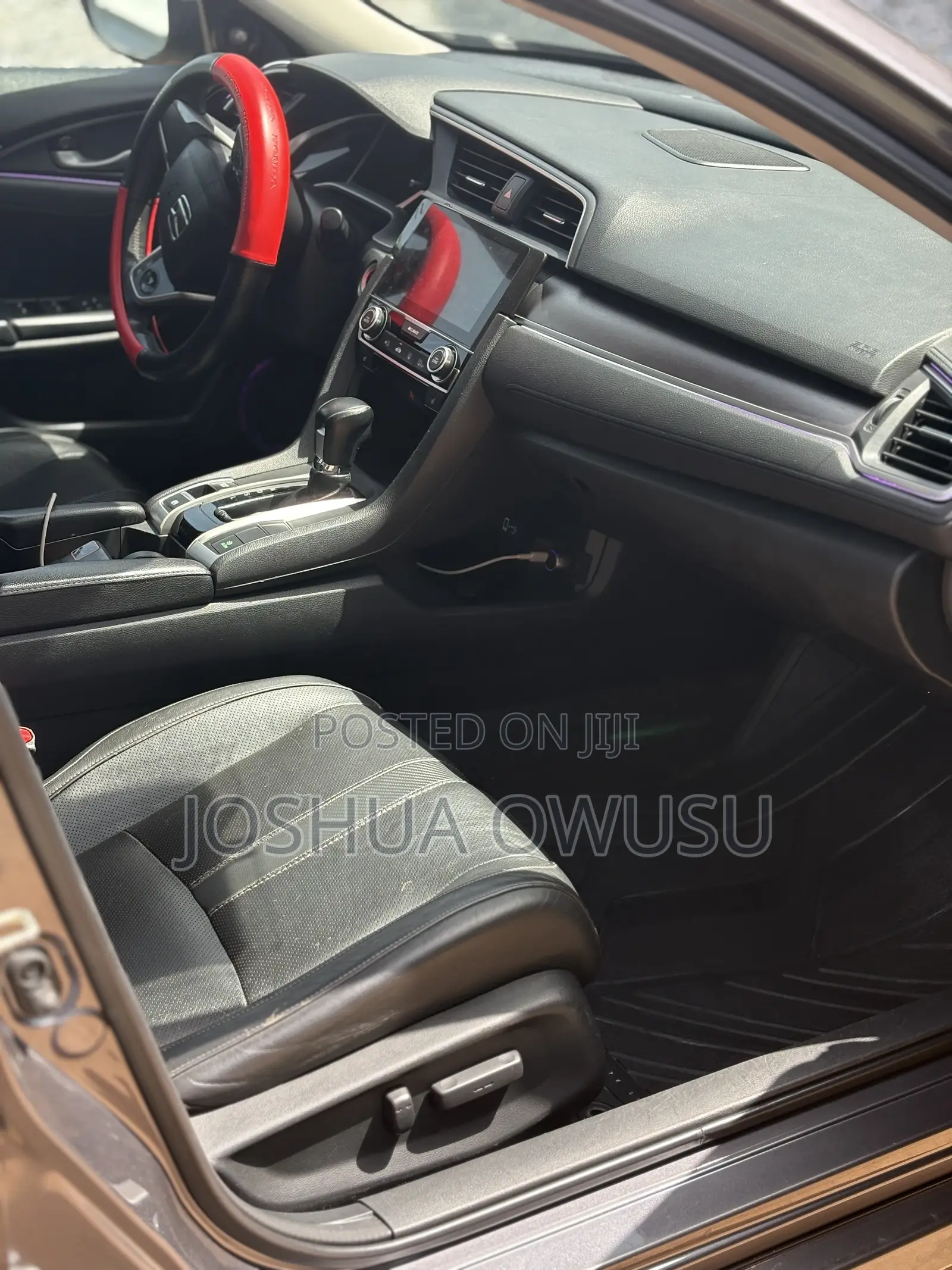 Honda Civic Touring 4dr Sedan (1.5L 4cyl) 2017 Gray