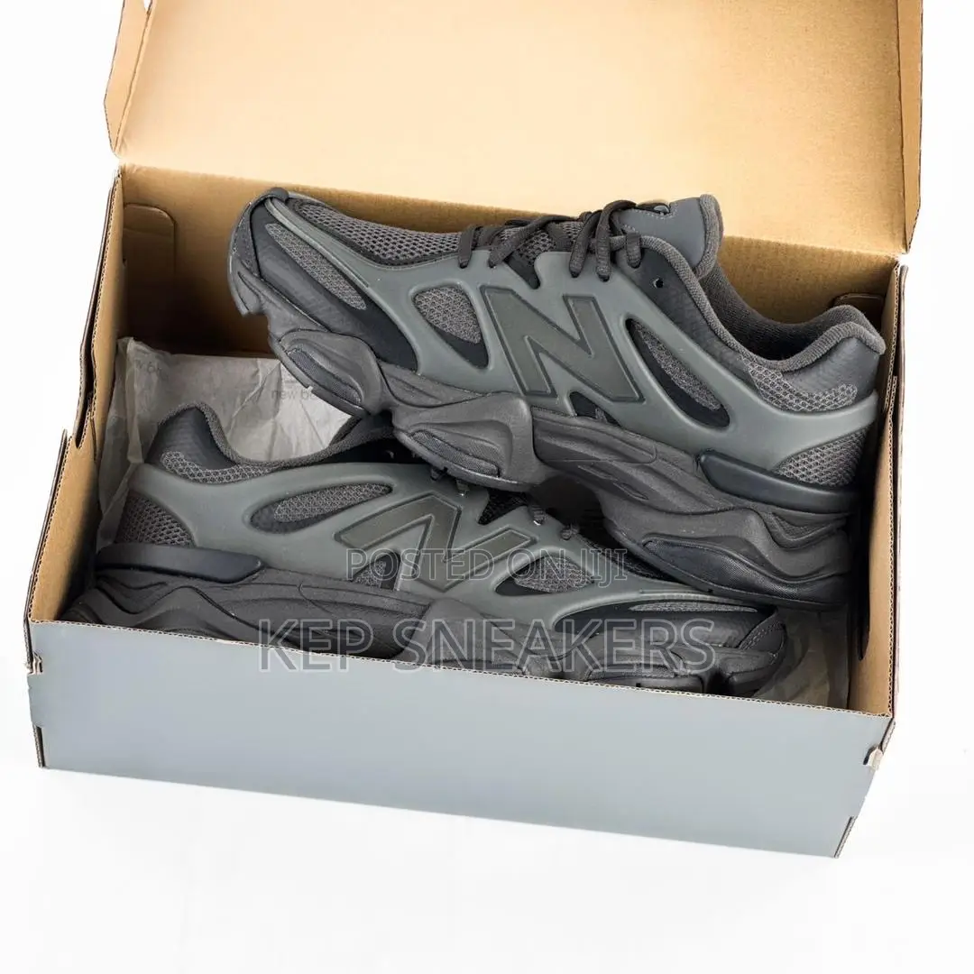 New Balance 9060 ‘Monochromatic Dark Gray Mesh’