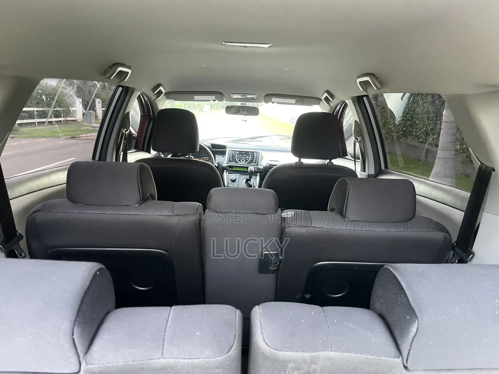 Toyota Wish 2012 Silver