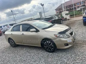 Toyota Corolla 2010 Gold